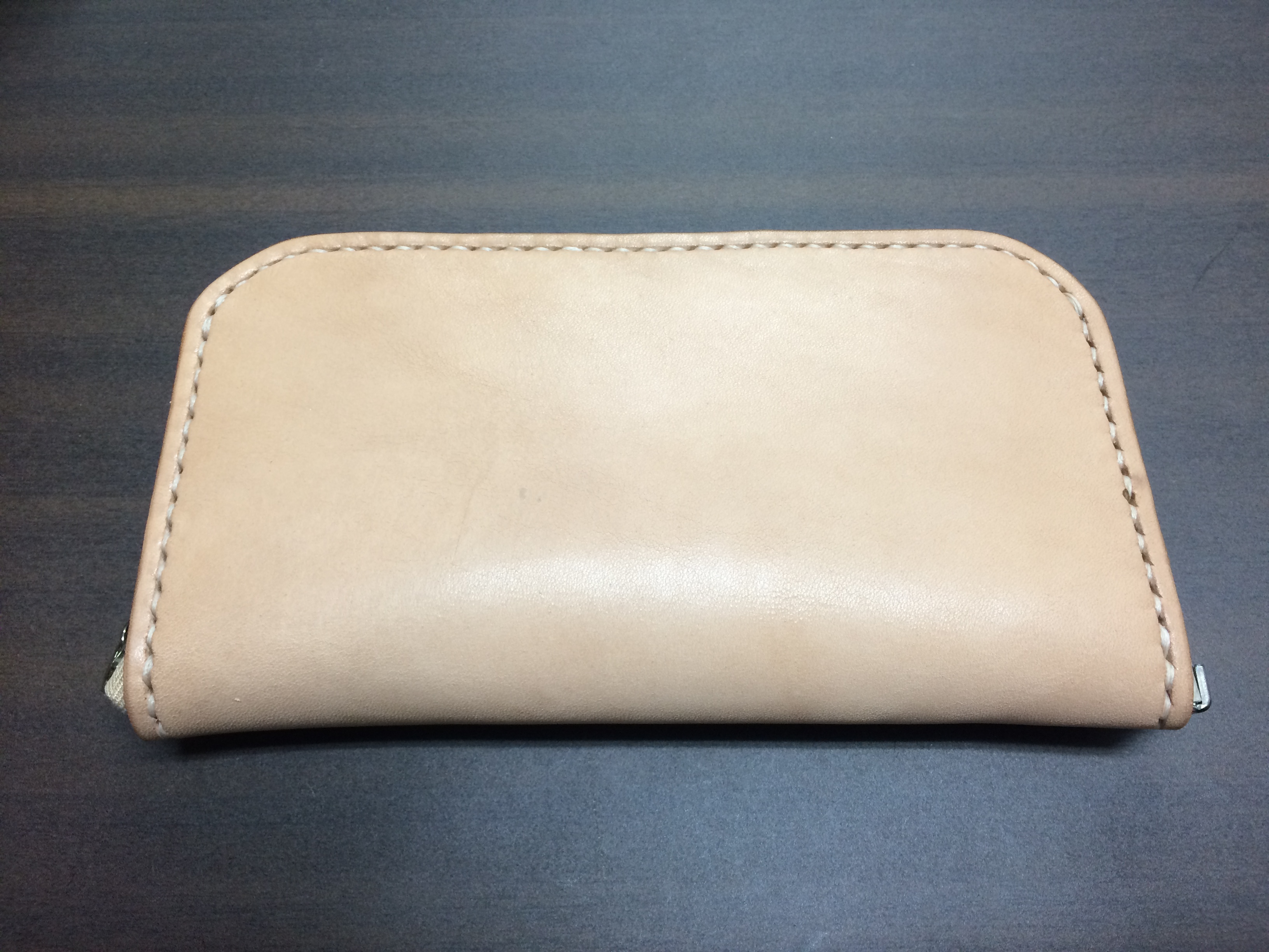 ラウンドジッパーウォレット