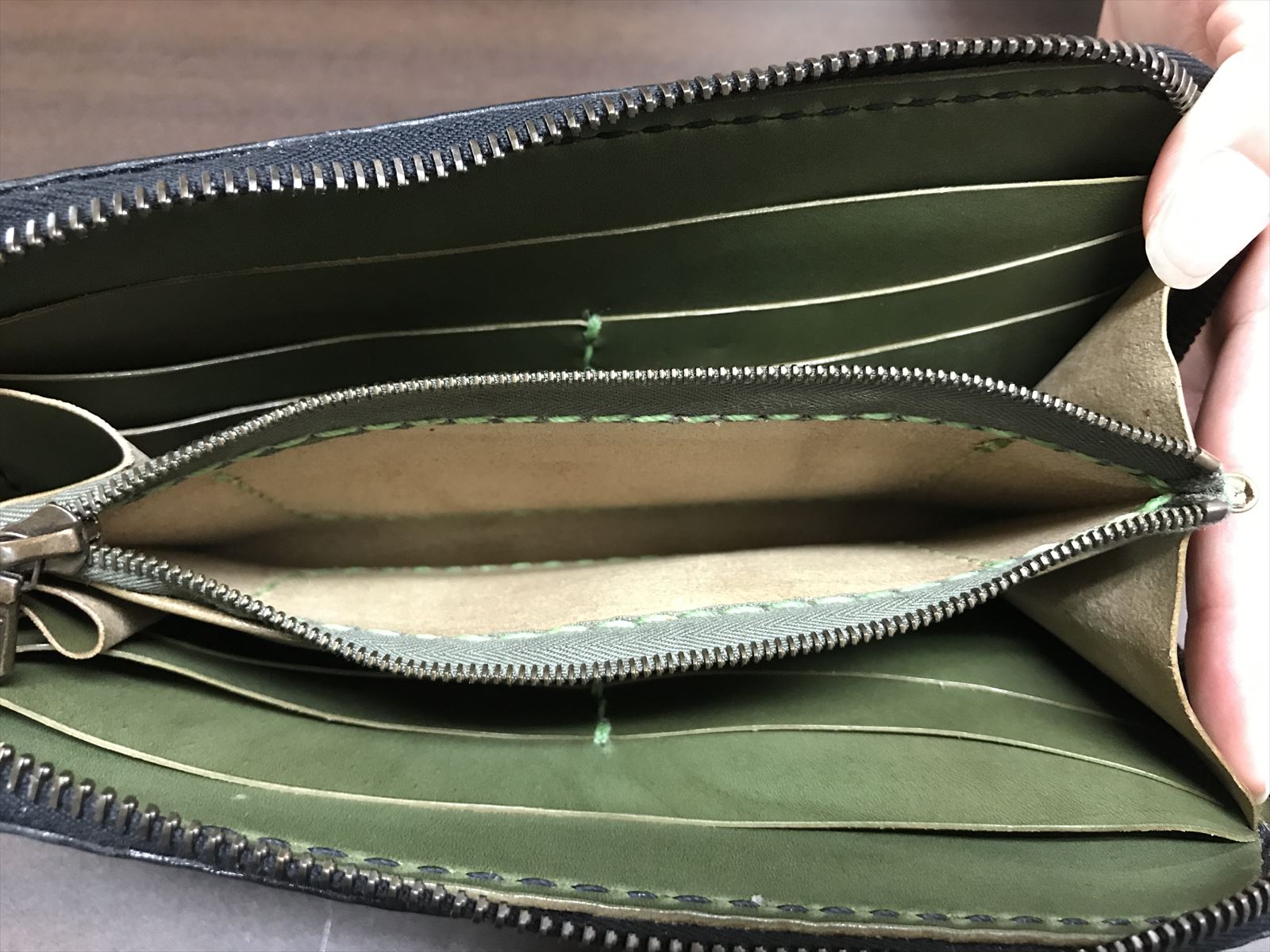 ラウンドジッパーウォレット（ＬＷ－０４）